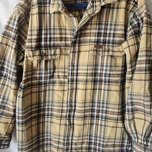 Carhartt Plaid Flannel Size XL Outdoors Thick Full Button